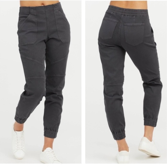 SPANX Black Stretch Twill Cotton Cargo Utility Pull On Crop Joggers NWOT - Picture 1 of 9